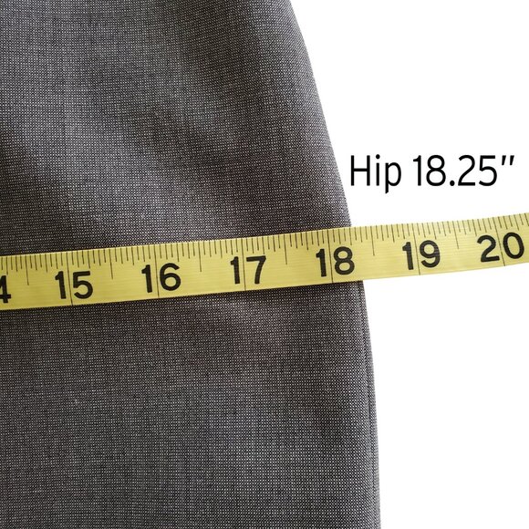Anne Klein Round Neckline 5 Button Gray Lightweight Wool Blend Skirt Suit Size 2 - Picture 16 of 16